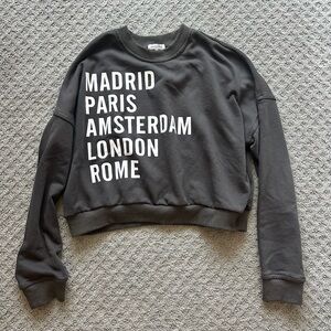 Trendy Sweatshirt